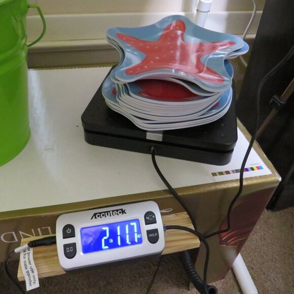 Melamine (16) Pink Seashell Plates on blue background 7" - Picture 5 of 6